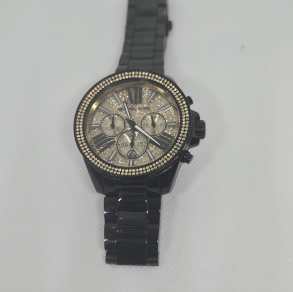 Black & Gold Michael Kors watch - Picture 9 of 11